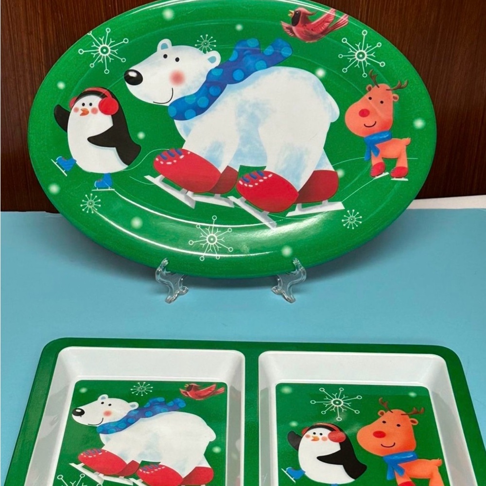 Festive Bear and penguin pattern Holiday Party Platter Set